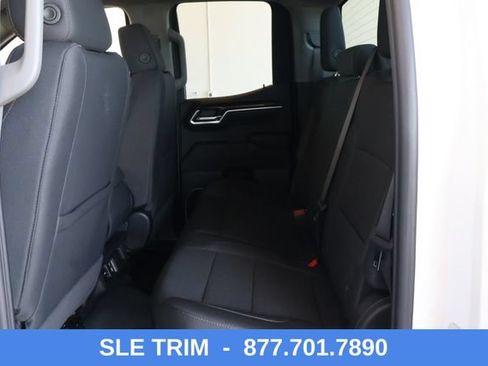 New 2026 GMC Sierra 1500 SLE w/ Max Trailering Package AWD/4WD image 16
