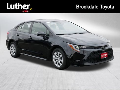 Used 2022 Toyota Corolla LE image 1