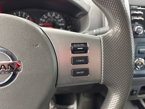 Used 2014 Nissan Frontier SV AWD/4WD image 23