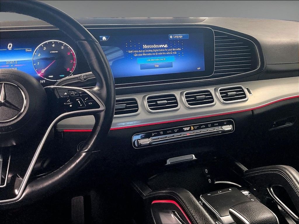 Used 2025 Mercedes-Benz GLS 450 4MATIC image 19