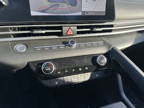 Certified 2025 Hyundai Elantra SEL w/ Cargo Package image 23