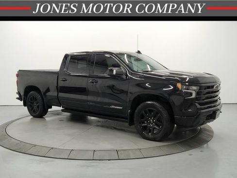 Used 2024 Chevrolet Silverado 1500 High Country w/ Midnight Edition AWD/4WD image 1