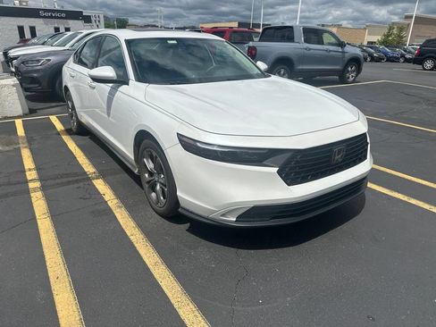 Certified 2023 Honda Accord EX image 1