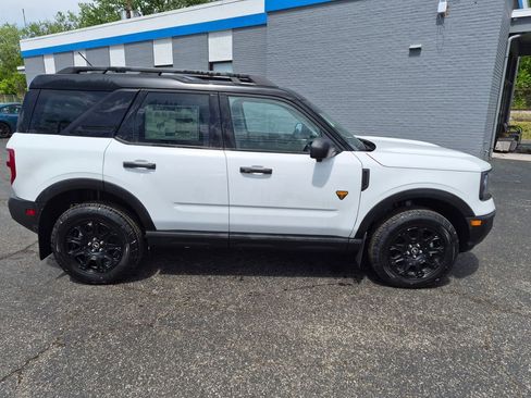 New 2025 Ford Bronco Sport Badlands w/ Badlands Tech Package AWD/4WD image 2