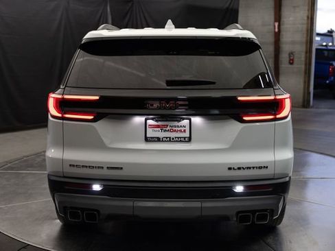 Used 2024 GMC Acadia Elevation AWD/4WD image 8