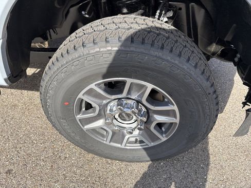 New 2026 Ford F250 Lariat w/ Lariat Premium Package image 15