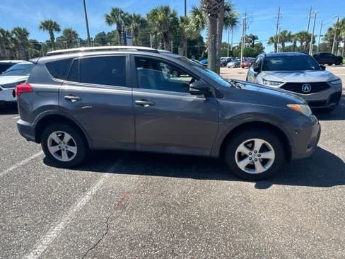 Used 2014 Toyota RAV4 XLE AWD/4WD image 16