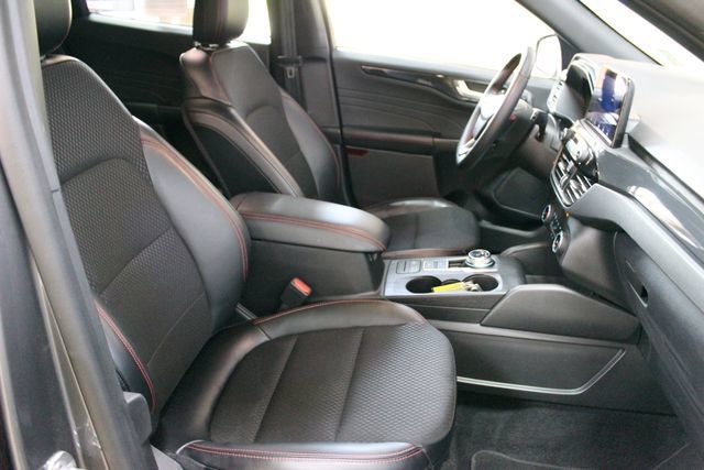 Used 2025 Ford Escape ST-Line AWD/4WD image 11