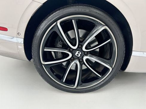 Used 2021 Bentley Continental GT AWD/4WD image 38
