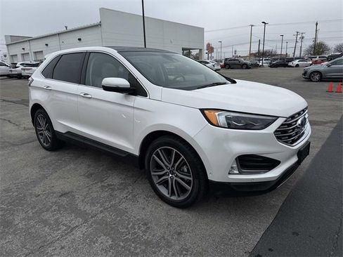 Used 2019 Ford Edge Titanium w/ Equipment Group 301A image 7