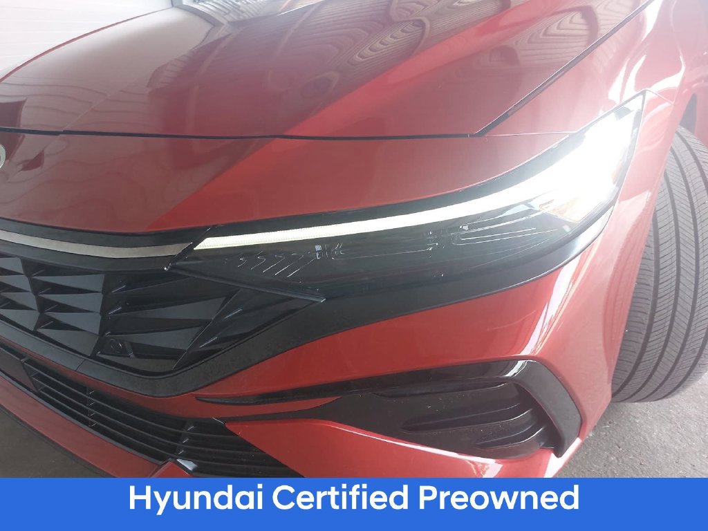 Certified 2025 Hyundai Elantra SEL FWD image 31