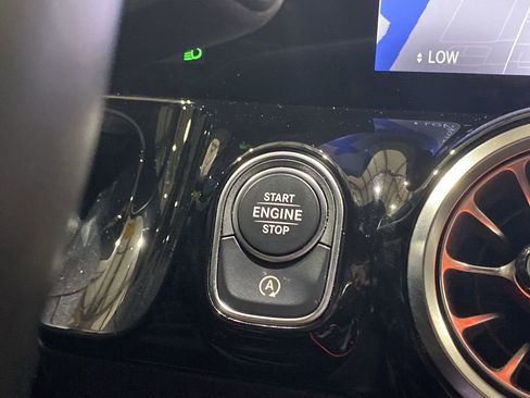 Used 2023 Mercedes-Benz GLA 250 4MATIC image 14