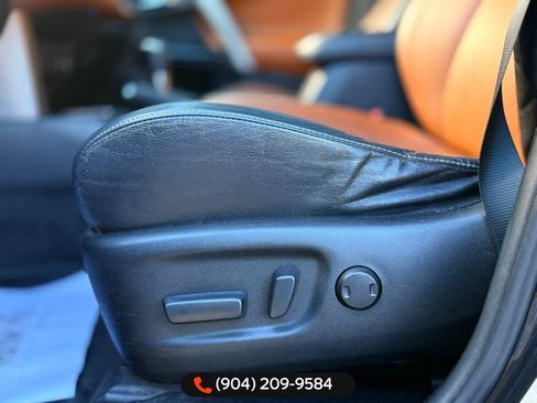 Used 2016 Toyota RAV4 Limited image 54