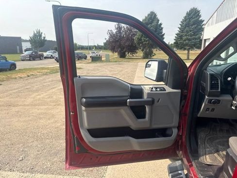 Used 2017 Ford F150 XLT w/ Equipment Group 301A Mid AWD/4WD image 18