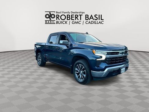 Used 2022 Chevrolet Silverado 1500 LT w/ All Star Edition Plus AWD/4WD image 2