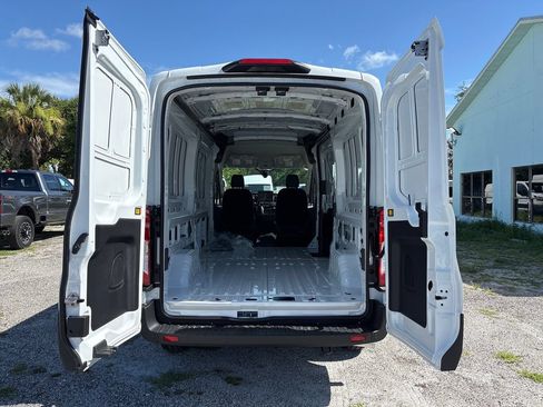 New 2026 Ford Transit 250 148 Medium Roof RWD image 29
