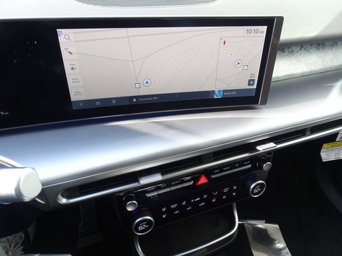 New 2026 Hyundai Ioniq 9 Calligraphy image 15