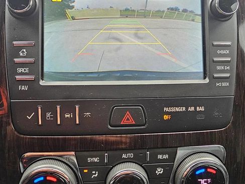 Used 2017 Chevrolet Traverse LT image 14