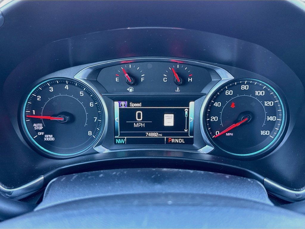 Used 2018 Chevrolet Equinox Premier w/ Infotainment II Package AWD/4WD image 21