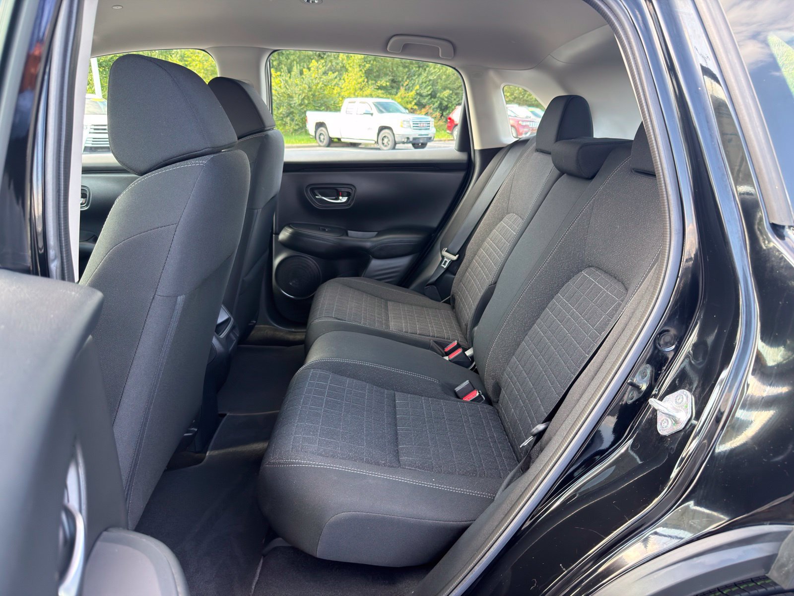 Used 2024 Honda HR-V LX image 22