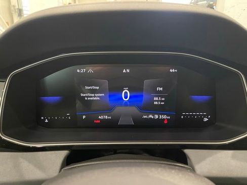 Certified 2025 Volkswagen Jetta SE FWD image 26