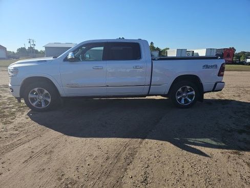 Used 2022 RAM 1500 Limited image 2