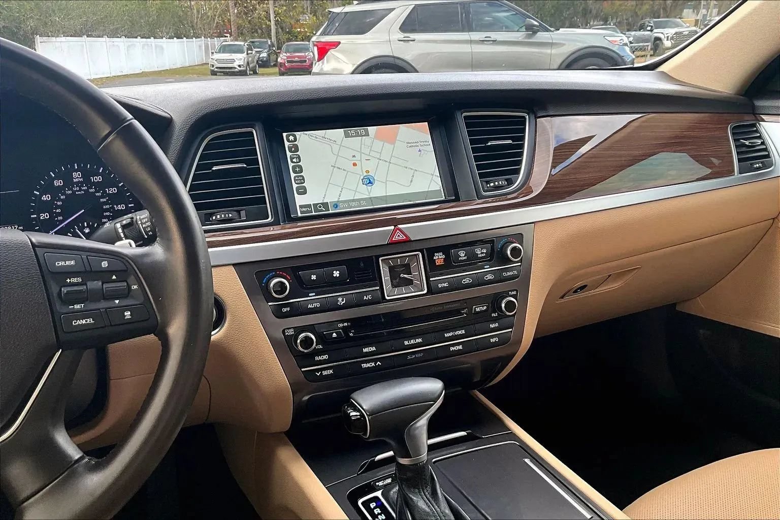 Used 2018 Genesis G80 3.8 RWD image 11