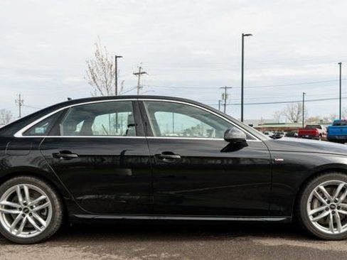 Used 2023 Audi A4 2.0T Premium Plus w/ Premium Plus Package AWD/4WD image 5