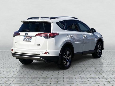 Certified 2018 Toyota RAV4 XLE image 6