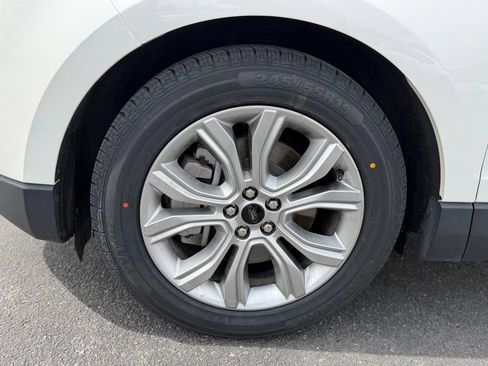 Used 2023 Ford Edge Titanium w/ Equipment Group 301A AWD/4WD image 9