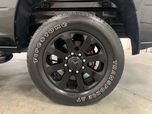 Used 2019 RAM 2500 Big Horn w/ Night Edition AWD/4WD image 4