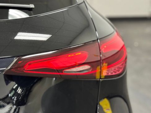Used 2025 Mercedes-Benz GLC 300 image 14