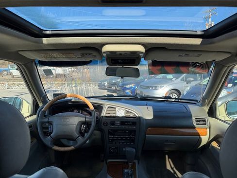 Used 2001 INFINITI QX4 4WD w/ (S02) Sport Pkg image 13