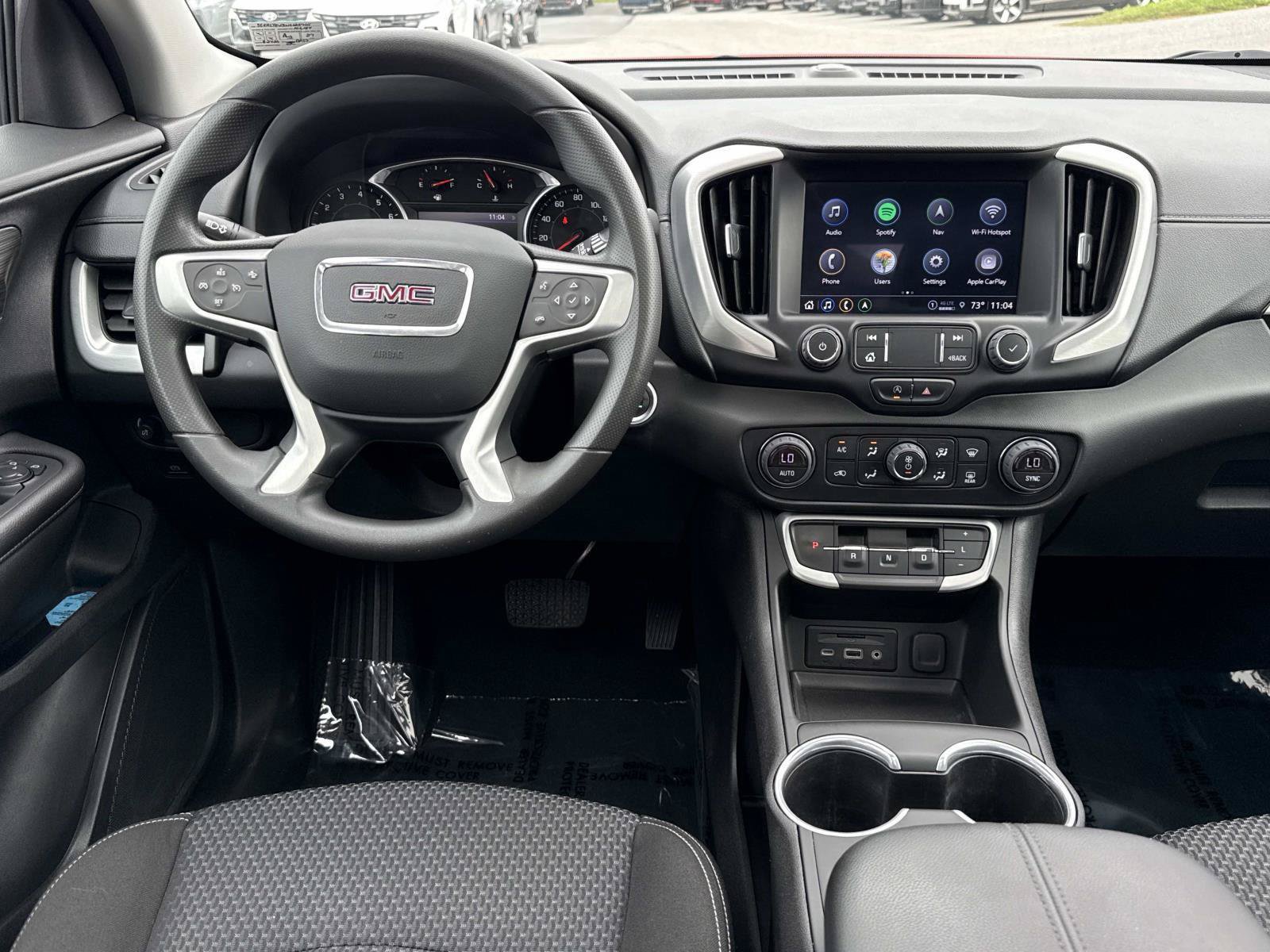 Used 2022 GMC Terrain SLE w/ Driver Convenience Package AWD/4WD image 2