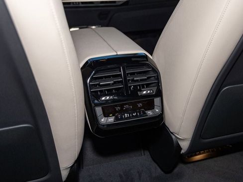 Used 2026 BMW iX xDrive45 w/ Premium Package image 36