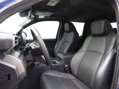 Used 2024 Toyota Tacoma TRD Sport w/ TRD Sport Premium Package AWD/4WD image 14