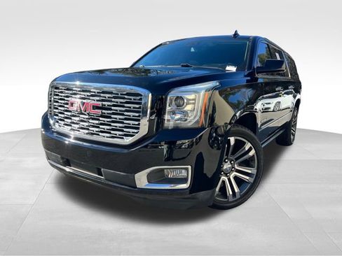 Used 2020 GMC Yukon XL Denali w/ Denali Premium Package image 9