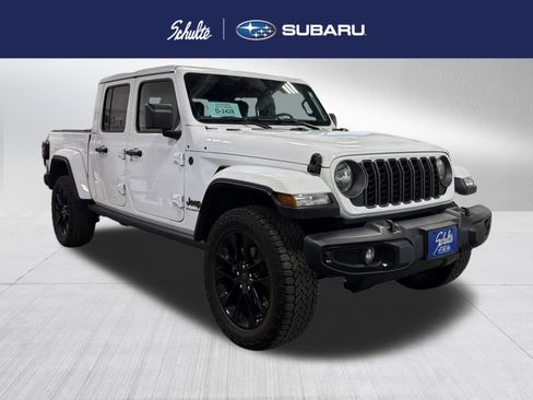 Used 2025 Jeep Gladiator Sport AWD/4WD image 1