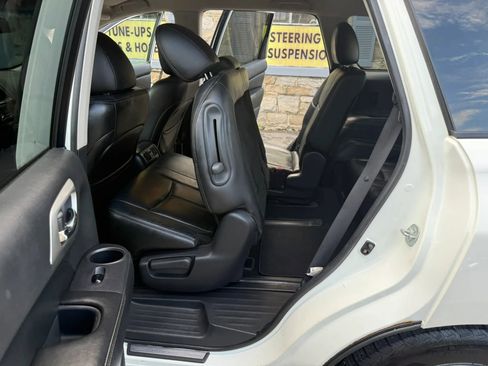 Used 2014 Nissan Pathfinder SL w/ Cargo Package AWD/4WD image 24