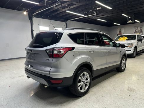 Used 2018 Ford Escape SE AWD/4WD image 8