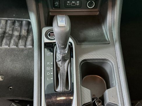 Used 2024 Nissan Sentra SV image 23