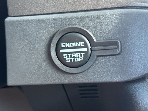 New 2025 Ford Bronco Badlands w/ Sasquatch Package image 24