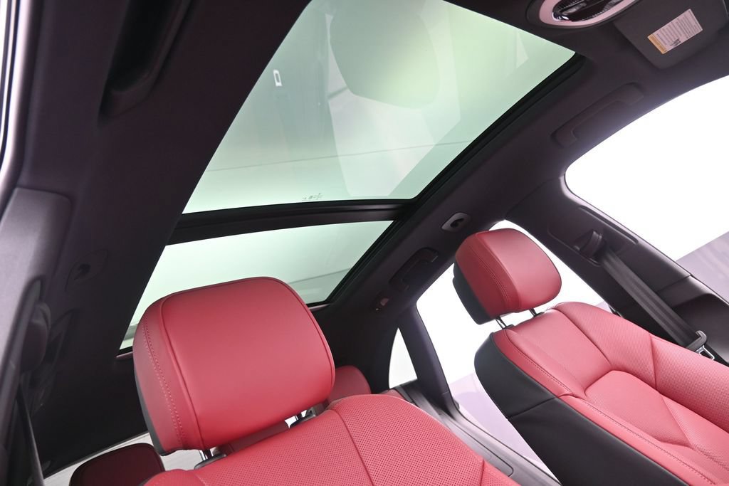 New 2026 Porsche Macan AWD/4WD image 23
