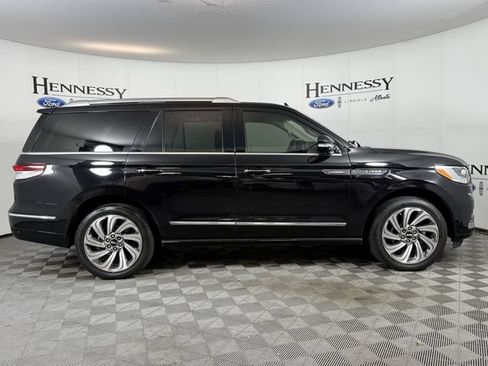Certified 2023 Lincoln Navigator Reserve AWD/4WD image 27