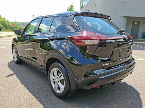 Certified 2023 Nissan Kicks S FWD image 4