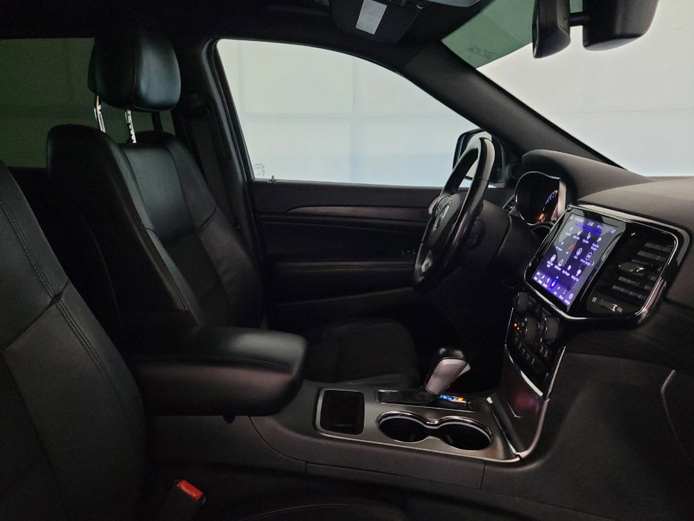 Used 2020 Jeep Grand Cherokee Altitude RWD image 21