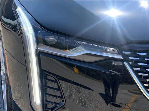 Certified 2026 Cadillac CT4 Premium Luxury AWD/4WD image 27