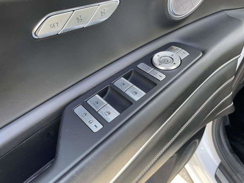 Used 2023 Genesis GV80 2.5T w/ Advanced Package image 18