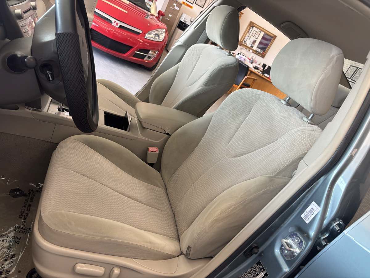Used 2010 Toyota Camry LE w/ Fleet Convenience Pkg FWD image 17