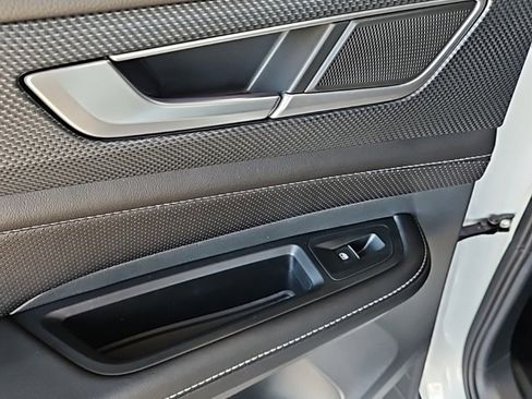 New 2026 Volkswagen Atlas Cross Sport SEL image 22